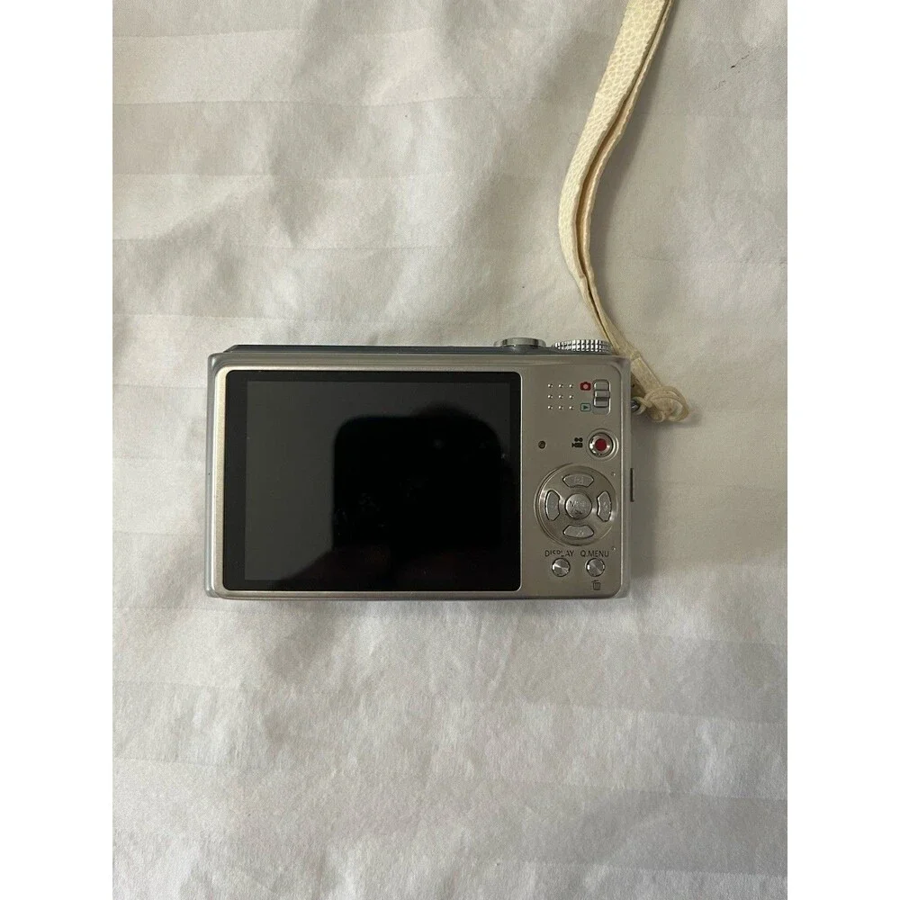 Panasonic Lumix DMC-ZS3 10.1MP Digital Camera Silver TESTED NEW Battery Charger